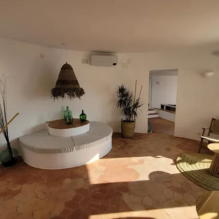 Agi Castell Mar Apartment Roses