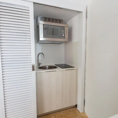Agi Castell Mar Apartamento *